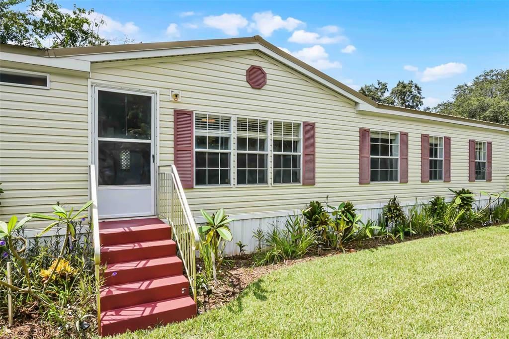 En Venta: $240,000 (4 camas, 2 baños, 2128 Pies cuadrados)