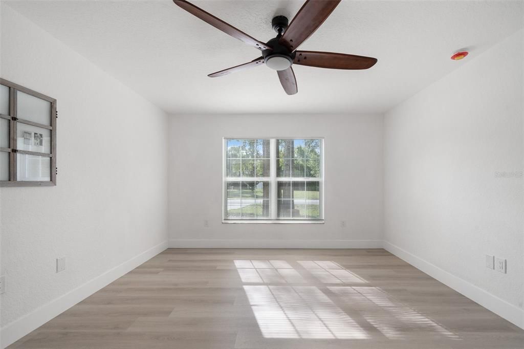 Active With Contract: $399,000 (3 beds, 2 baths, 1972 Square Feet)