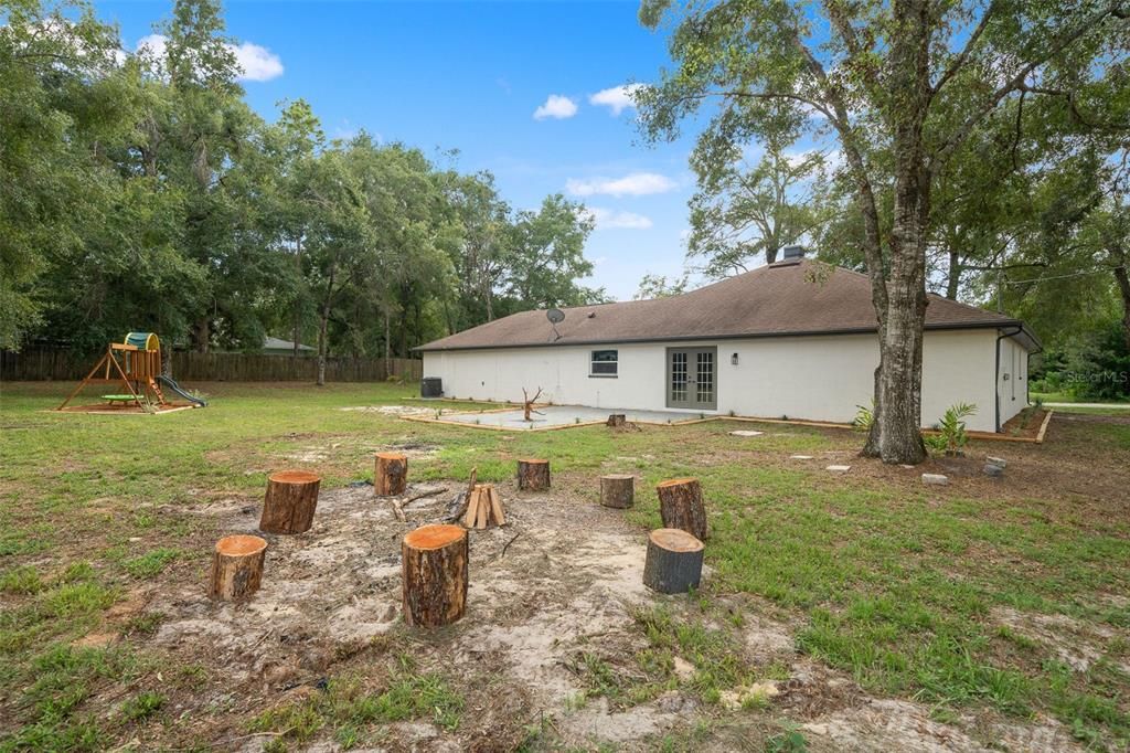 Active With Contract: $399,000 (3 beds, 2 baths, 1972 Square Feet)