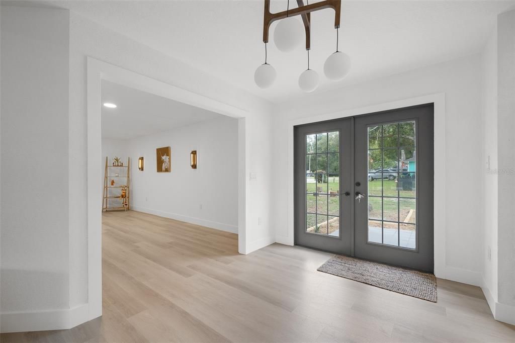 Active With Contract: $399,000 (3 beds, 2 baths, 1972 Square Feet)