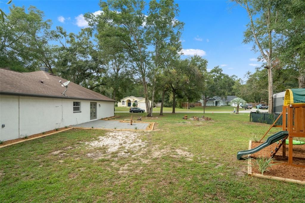 Active With Contract: $399,000 (3 beds, 2 baths, 1972 Square Feet)