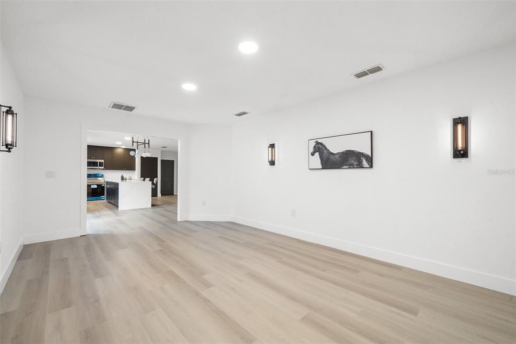 Active With Contract: $399,000 (3 beds, 2 baths, 1972 Square Feet)