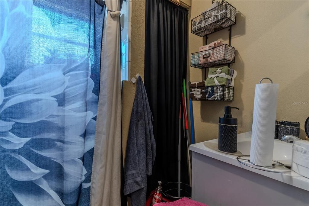 Под контрактом: $249,500 (0 спален, 0 ванн, 1544 Квадратных фут)