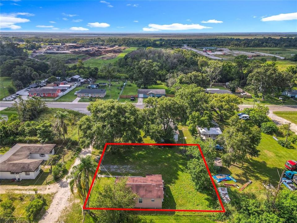 待售: $179,999 (2 贝兹, 1 浴室, 814 平方英尺)