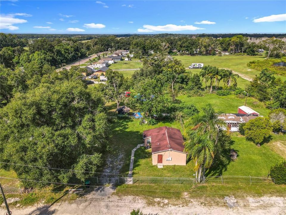 待售: $179,999 (2 贝兹, 1 浴室, 814 平方英尺)