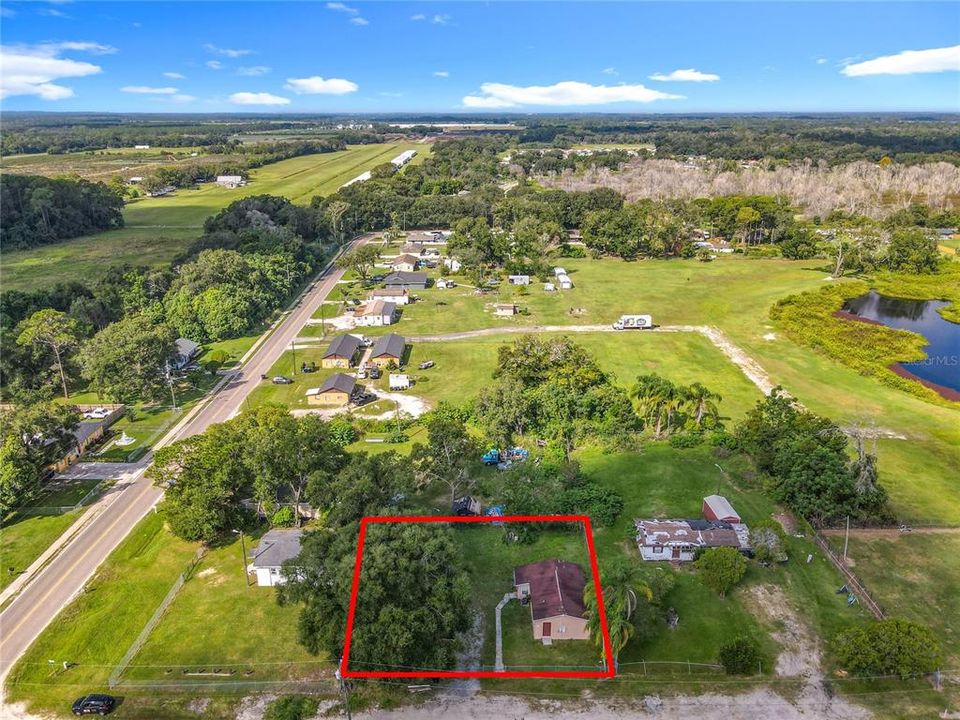 待售: $179,999 (2 贝兹, 1 浴室, 814 平方英尺)