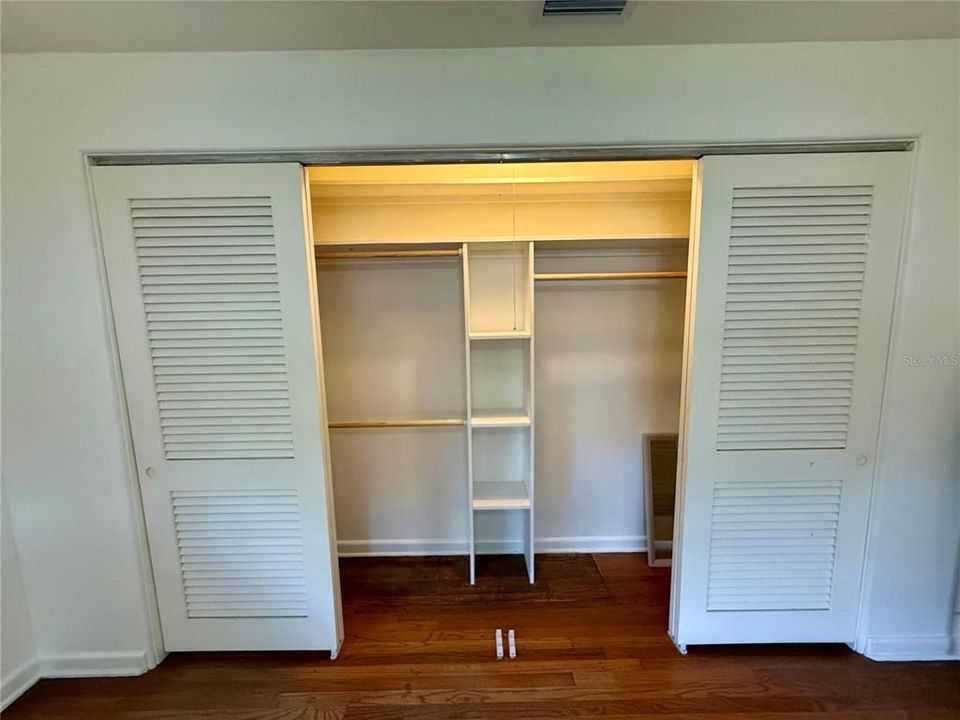 Activo con contrato: $1,725 (2 camas, 2 baños, 1198 Pies cuadrados)