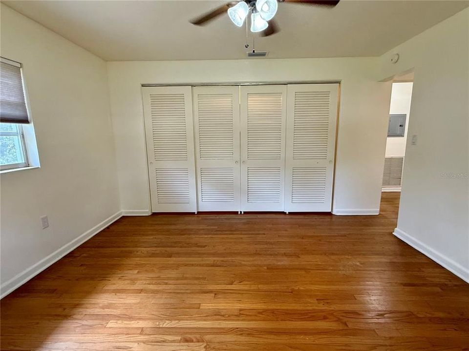 Activo con contrato: $1,725 (2 camas, 2 baños, 1198 Pies cuadrados)