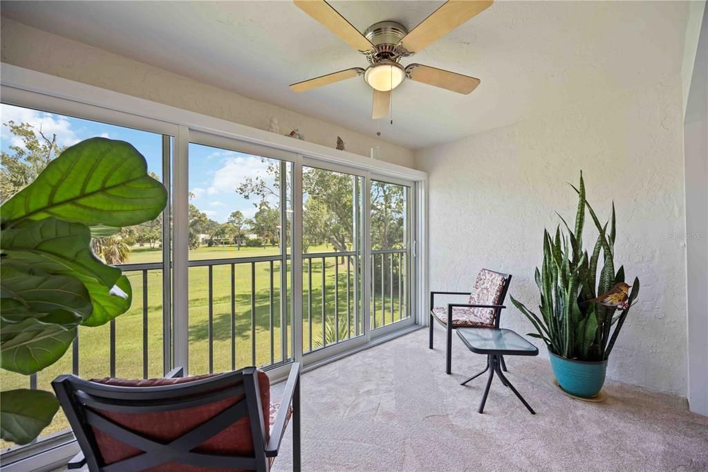 Под контрактом: $1,850 (2 спален, 2 ванн, 1278 Квадратных фут)