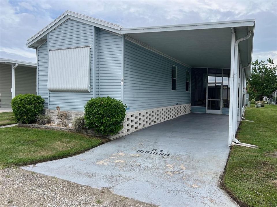 Active With Contract: $135,000 (2 beds, 1 baths, 742 Square Feet)