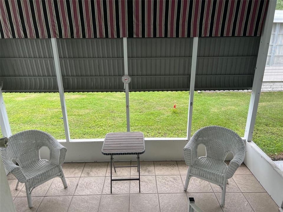 Active With Contract: $135,000 (2 beds, 1 baths, 742 Square Feet)