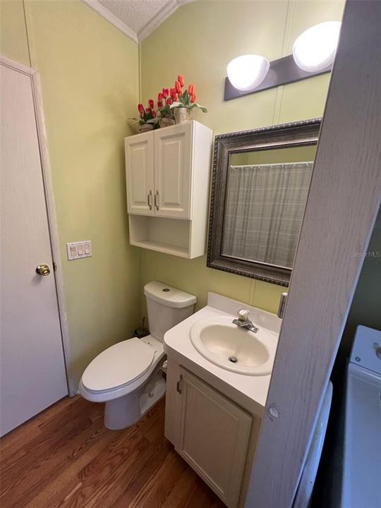 Active With Contract: $135,000 (2 beds, 1 baths, 742 Square Feet)