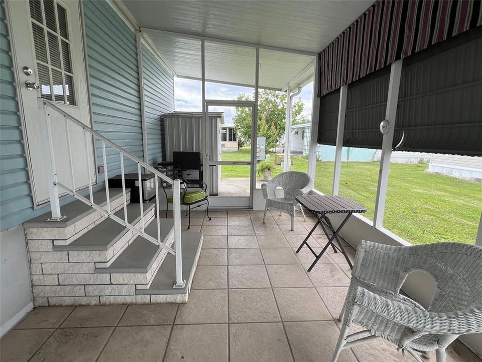 Active With Contract: $135,000 (2 beds, 1 baths, 742 Square Feet)