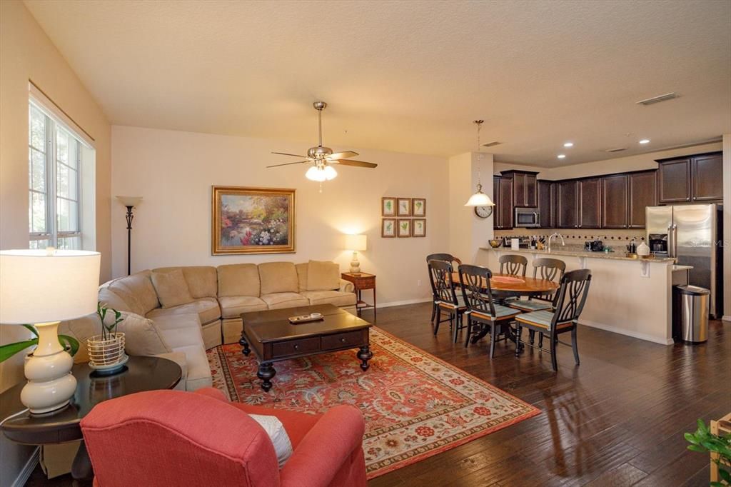 For Sale: $340,726 (3 beds, 2 baths, 1708 Square Feet)