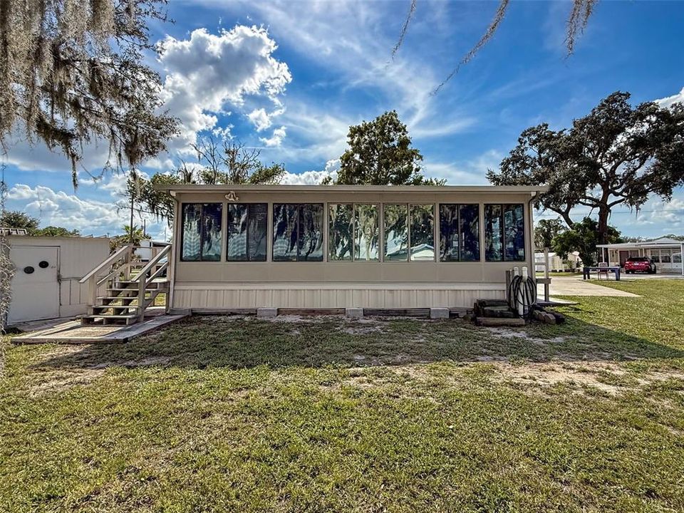 待售: $169,900 (1 贝兹, 1 浴室, 910 平方英尺)