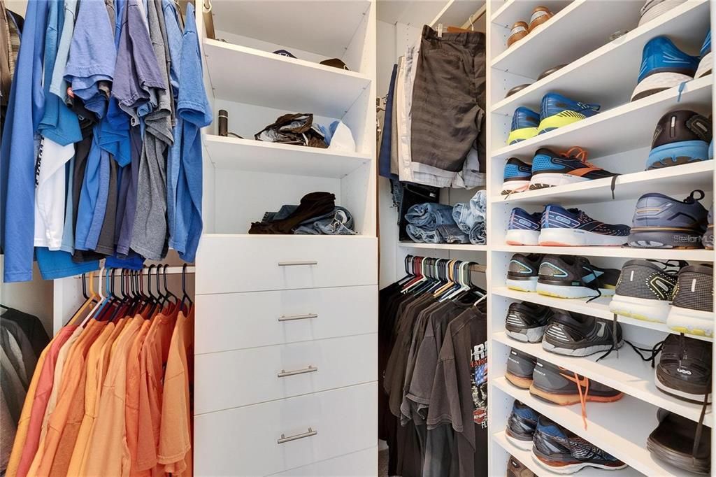 出租: $7,200 (4 贝兹, 2 浴室, 2045 平方英尺)