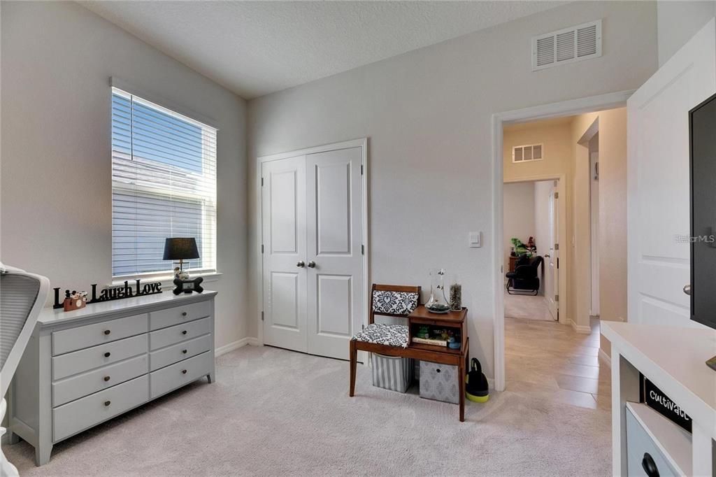 出租: $7,200 (4 贝兹, 2 浴室, 2045 平方英尺)