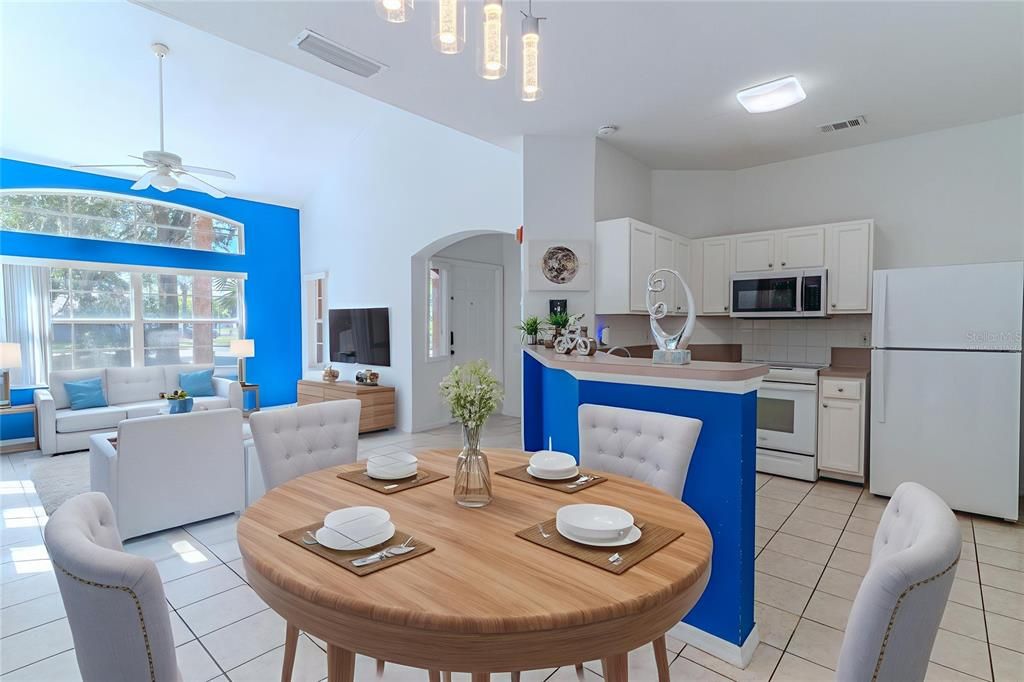 合同活跃: $299,990 (4 贝兹, 3 浴室, 1645 平方英尺)