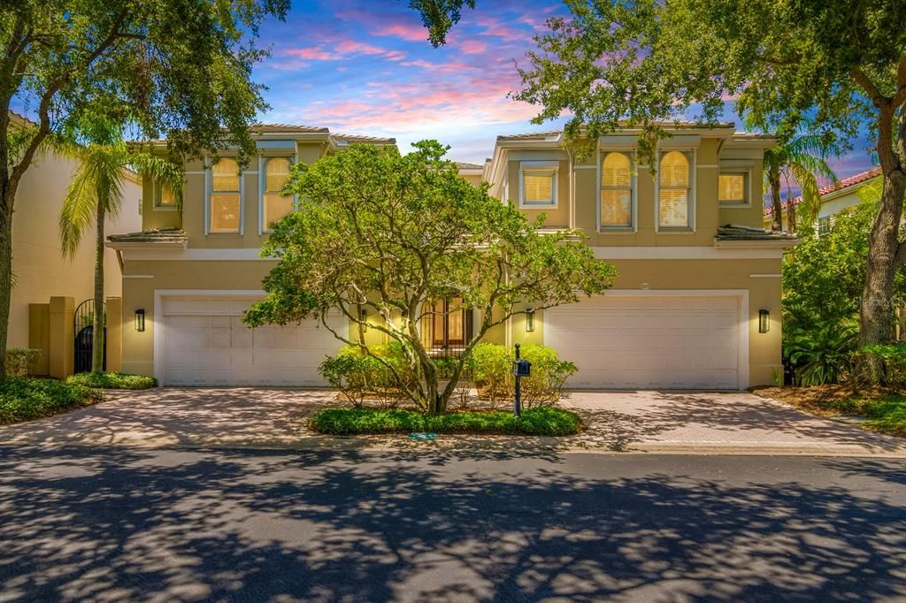 For Sale: $4,600,000 (5 beds, 6 baths, 6956 Square Feet)