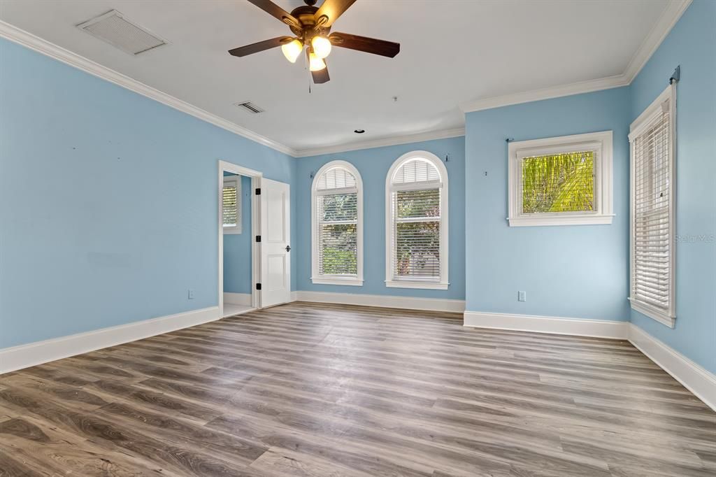 For Sale: $4,600,000 (5 beds, 6 baths, 6956 Square Feet)