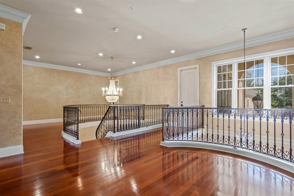 For Sale: $4,600,000 (5 beds, 6 baths, 6956 Square Feet)