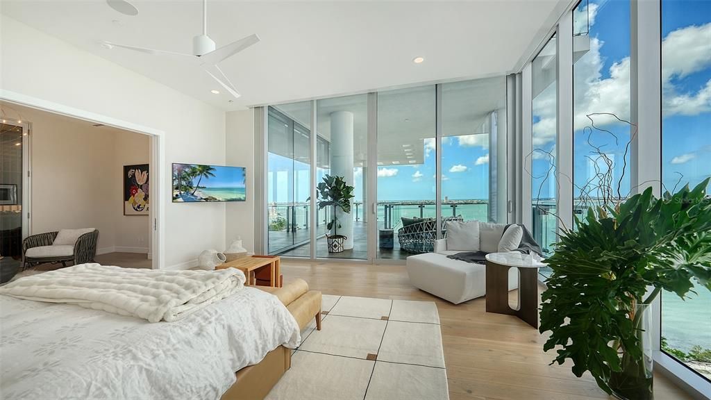 待售: $11,300,000 (4 贝兹, 4 浴室, 5655 平方英尺)