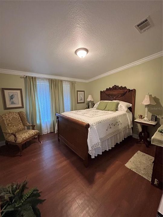 待售: $299,000 (2 贝兹, 2 浴室, 1508 平方英尺)