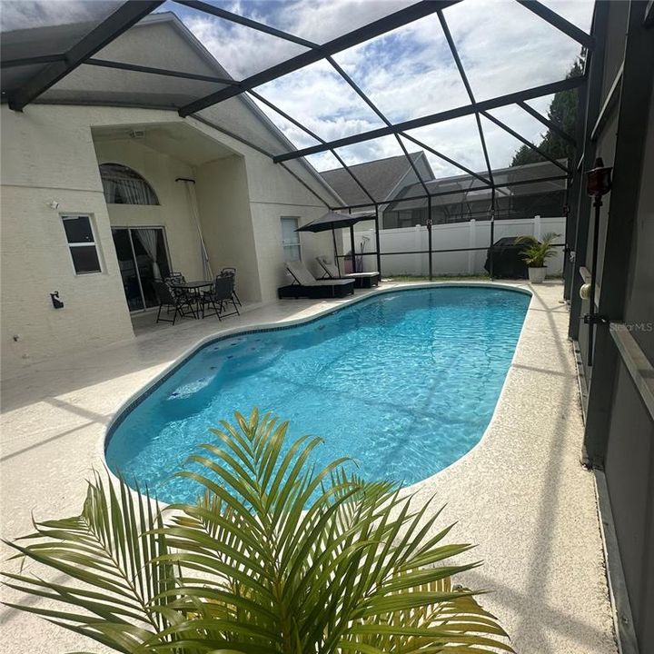 Active With Contract: $359,900 (4 beds, 2 baths, 1786 Square Feet)