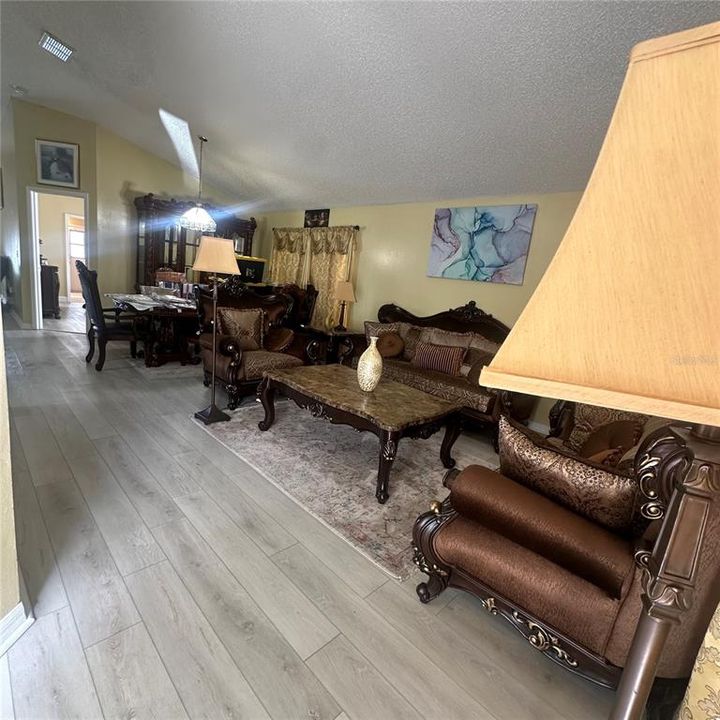 Active With Contract: $359,900 (4 beds, 2 baths, 1786 Square Feet)