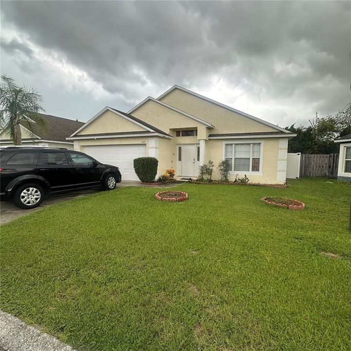 Active With Contract: $359,900 (4 beds, 2 baths, 1786 Square Feet)