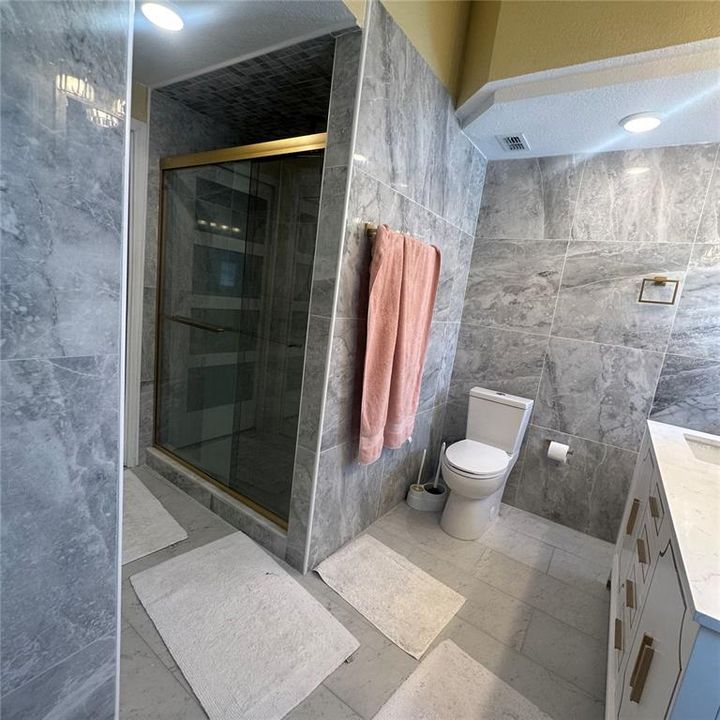 Active With Contract: $359,900 (4 beds, 2 baths, 1786 Square Feet)