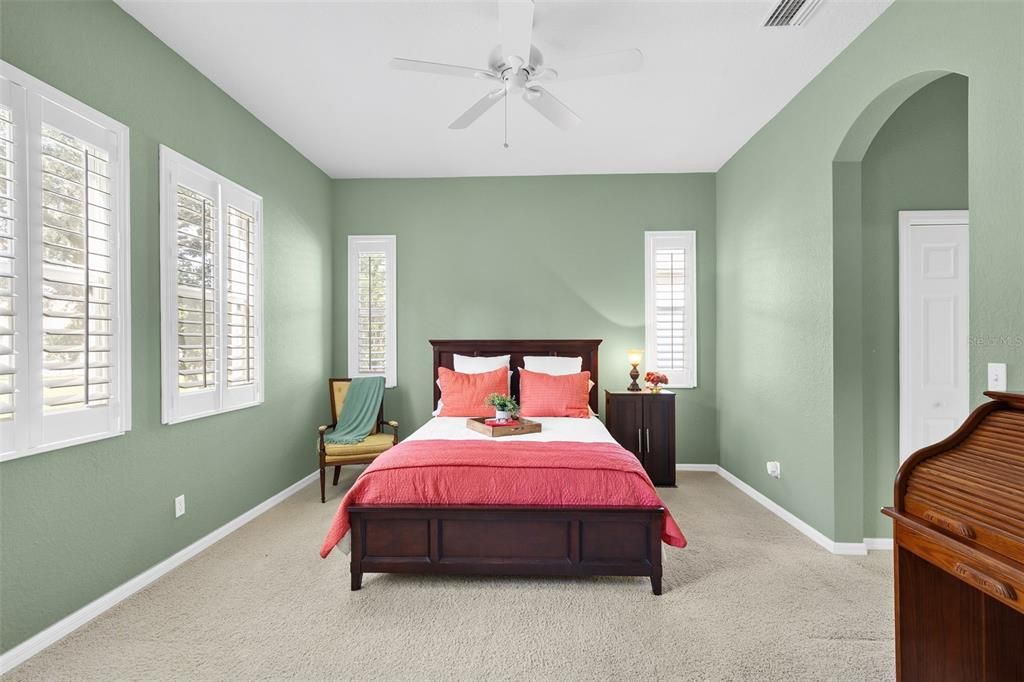 For Sale: $340,000 (2 beds, 2 baths, 1460 Square Feet)