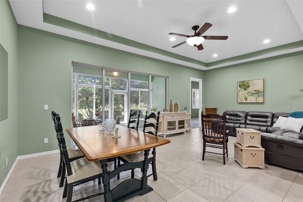 For Sale: $340,000 (2 beds, 2 baths, 1460 Square Feet)