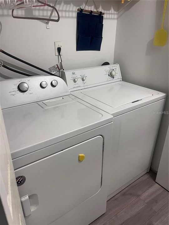 Под контрактом: $199,900 (2 спален, 2 ванн, 1084 Квадратных фут)