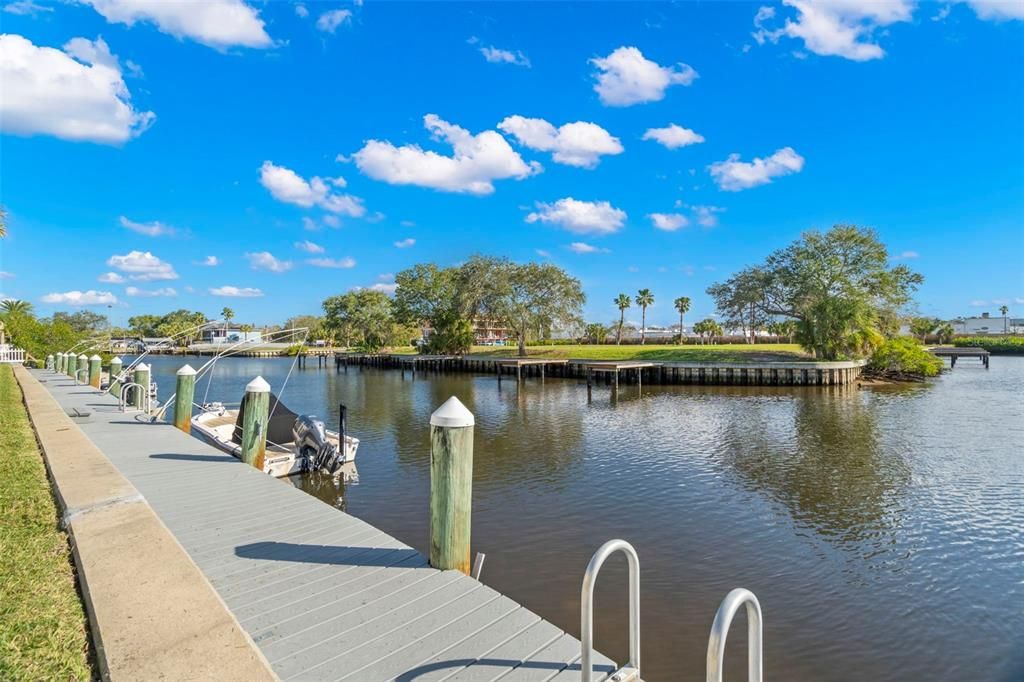 Active With Contract: $2,200 (2 beds, 2 baths, 1020 Square Feet)