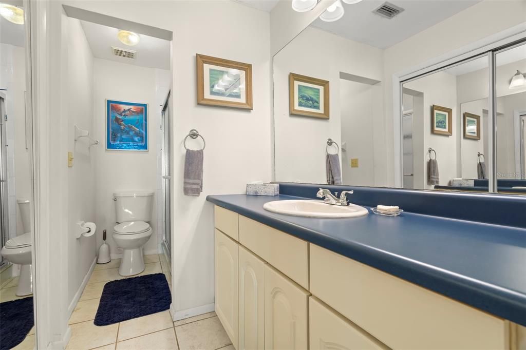 Active With Contract: $2,200 (2 beds, 2 baths, 1020 Square Feet)