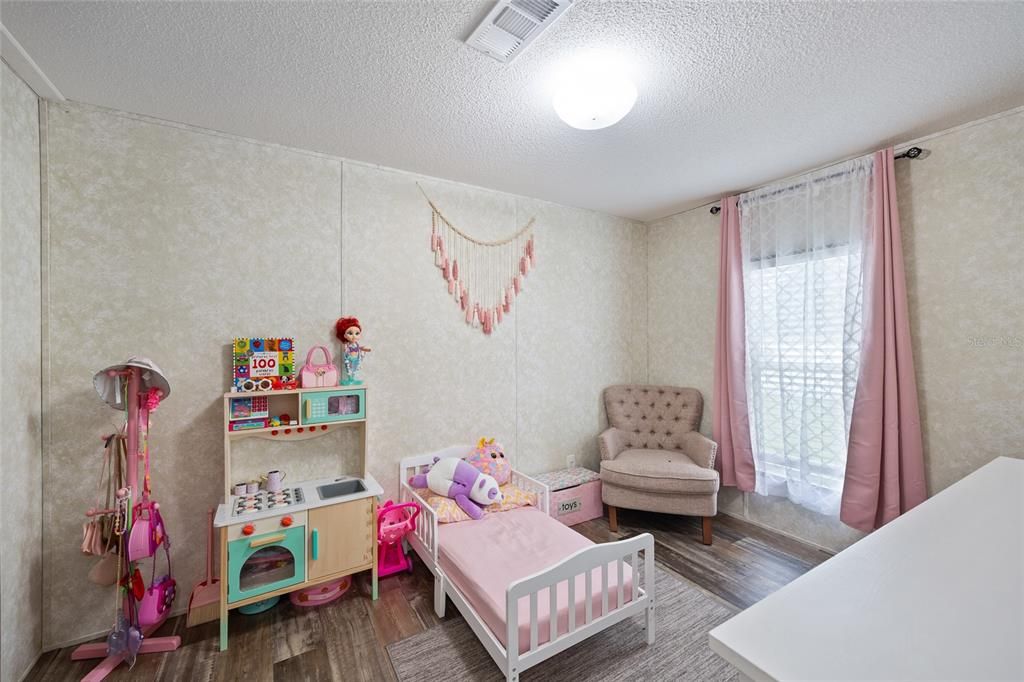 待售: $245,000 (3 贝兹, 2 浴室, 1344 平方英尺)