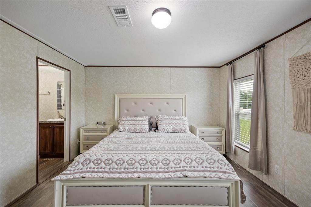 待售: $245,000 (3 贝兹, 2 浴室, 1344 平方英尺)