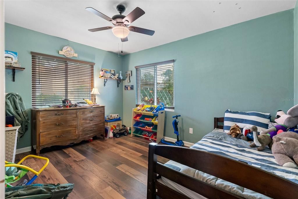 For Sale: $489,000 (2 beds, 2 baths, 1352 Square Feet)