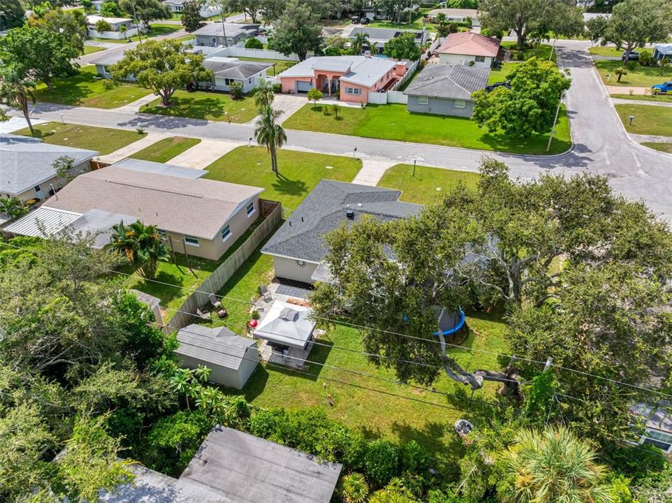 For Sale: $489,000 (2 beds, 2 baths, 1352 Square Feet)