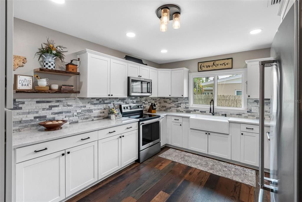 For Sale: $489,000 (2 beds, 2 baths, 1352 Square Feet)