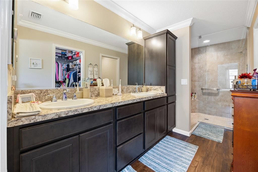 For Sale: $412,990 (3 beds, 2 baths, 1647 Square Feet)