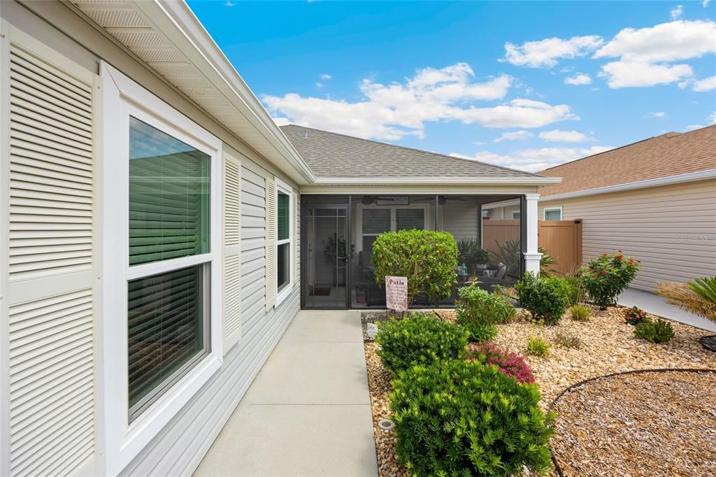 For Sale: $412,990 (3 beds, 2 baths, 1647 Square Feet)