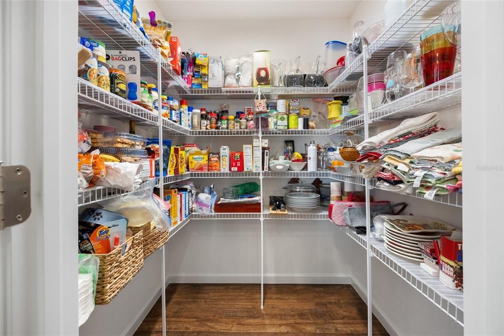 For Sale: $412,990 (3 beds, 2 baths, 1647 Square Feet)