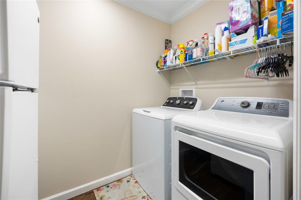 For Sale: $412,990 (3 beds, 2 baths, 1647 Square Feet)