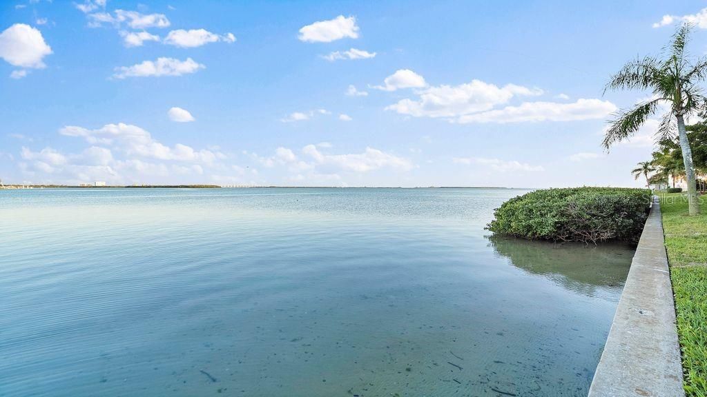 出租: $5,000 (2 贝兹, 2 浴室, 1150 平方英尺)