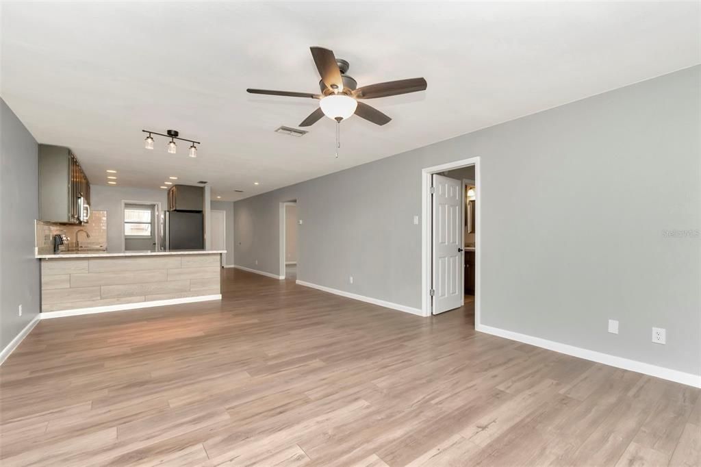 For Rent: $1,750 (2 beds, 2 baths, 1220 Square Feet)