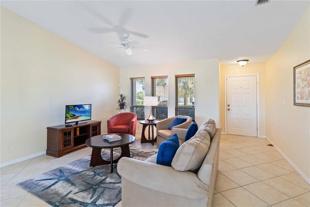 En Renta: $2,900 (2 camas, 2 baños, 1702 Pies cuadrados)