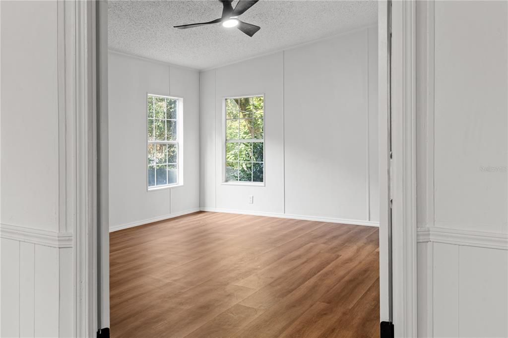 For Sale: $234,997 (3 beds, 2 baths, 1550 Square Feet)