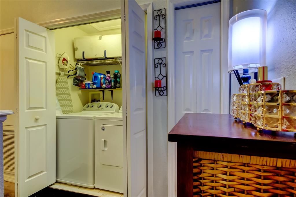 待售: $277,500 (2 贝兹, 2 浴室, 1210 平方英尺)